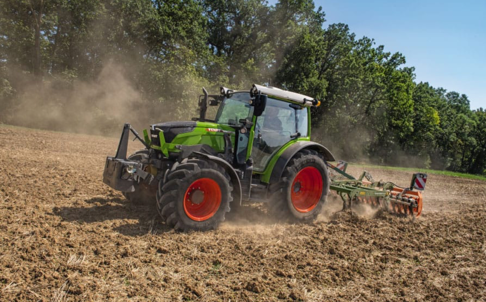 fendt200engine2x-3